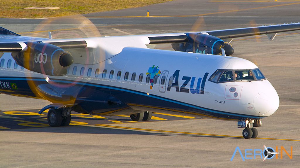Avião ATR-72 Azul Ribeirão Preto