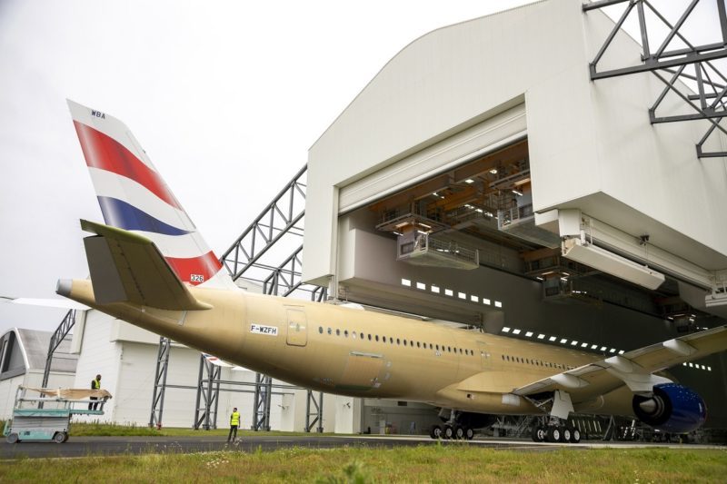 Avião Airbus A350-1000 British Hangar Pintura