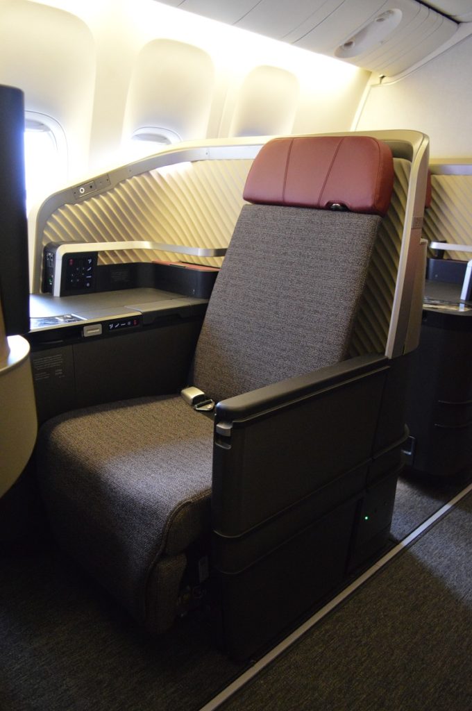 Novo assento-cama da Executiva do Boeing 777-300ER da LATAM