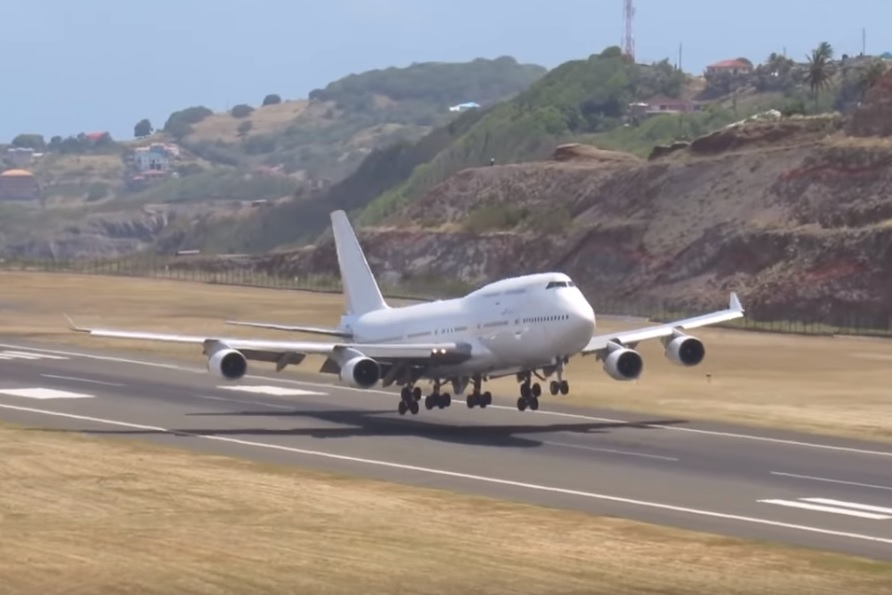 Boeing 747 São Vicente e Granadinas