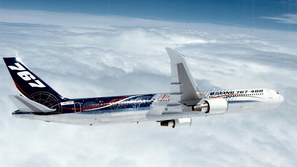 Boeing 767-400ER Air to Air