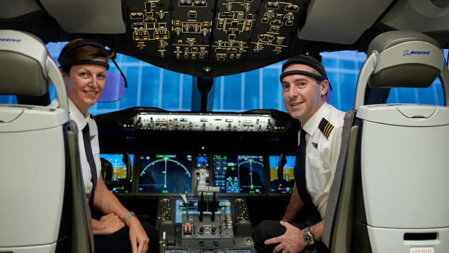 Comandante Helen Trenerry e Primeiro Oficial Ryan Gill da Qantas