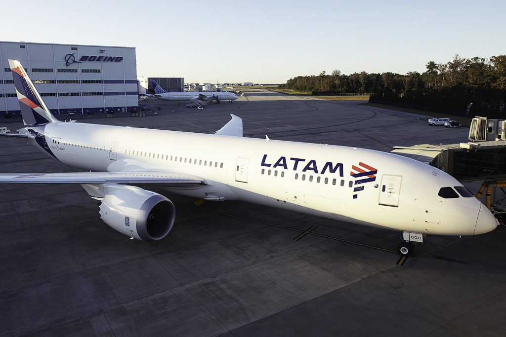 Avião Boeing 787 LATAM Airlines 