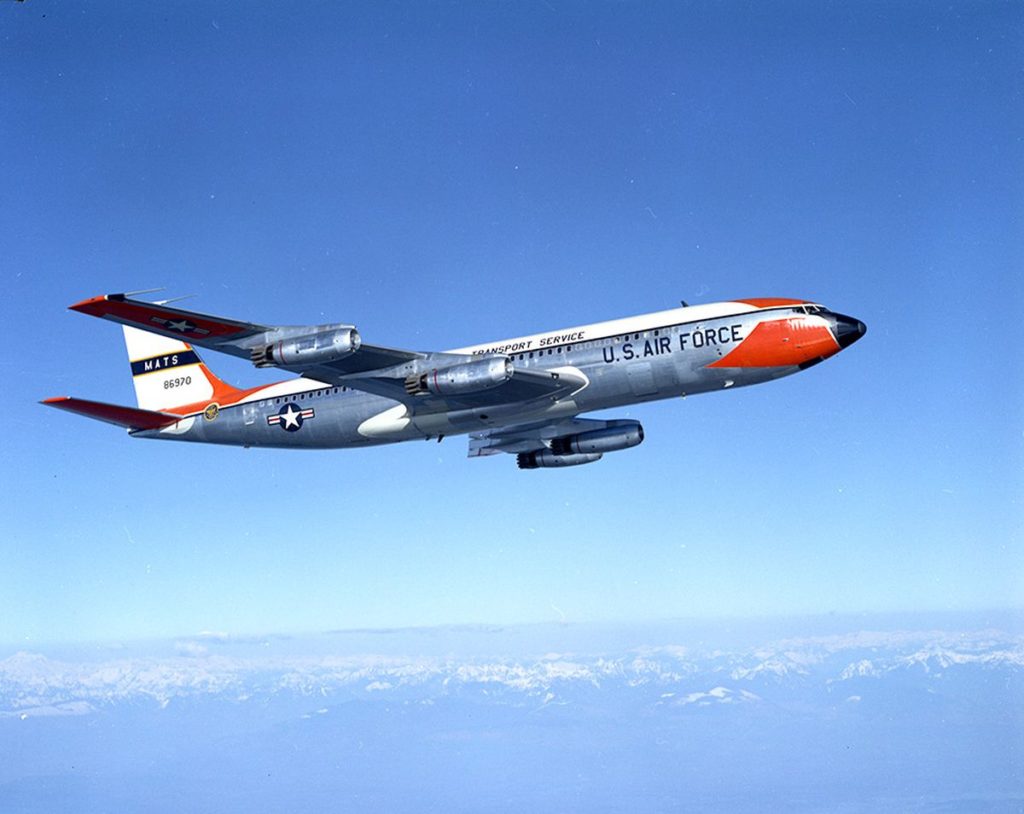 Avião Boeing 707 USAF Transport