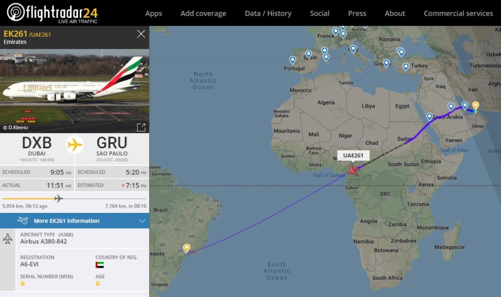 FlightRadar24 Voo Emirates Guarulhos Atrasado Inundação Dubai