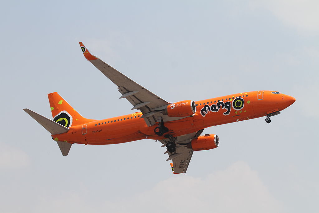 Avião Boeing 737-800 Mango Airlines