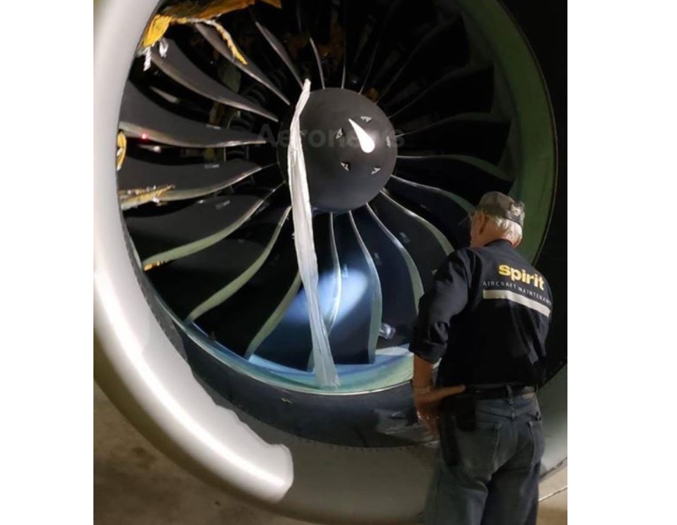 Incidente A320neo Spirit Duto Ar-condicionado Motor