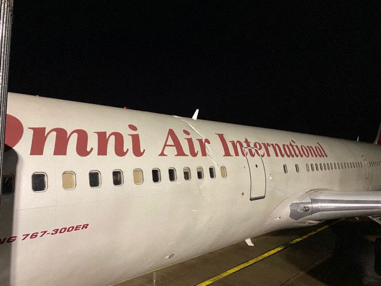 Omni Air Boeing 767 Incidente Pouso Duro Rugas Fuselagem