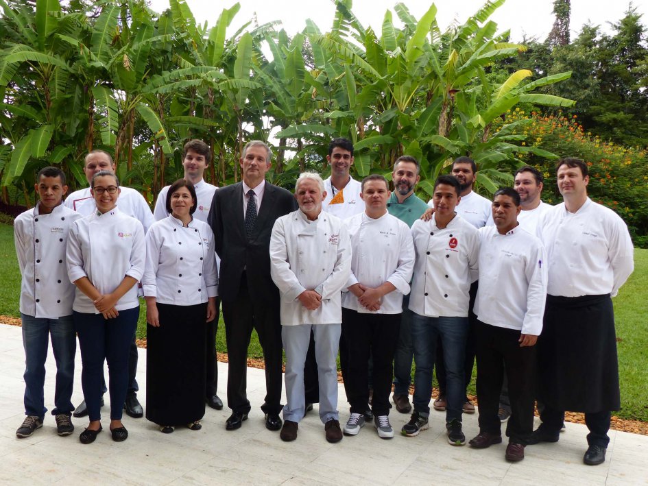 Chefs brasileiros se reunem com embaixador francês. Foto: Embaixada Francesa