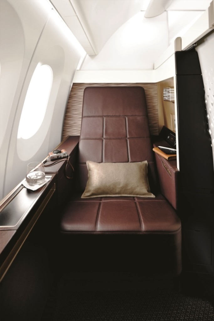 B787 FIRST SUITE