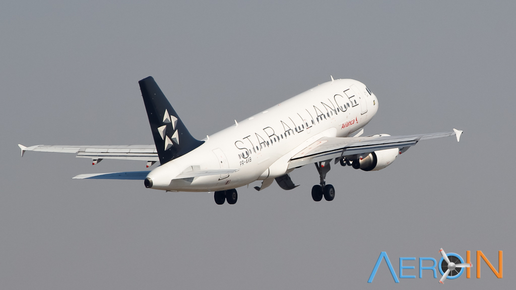 Avianca Airbus A319 Star Alliance
