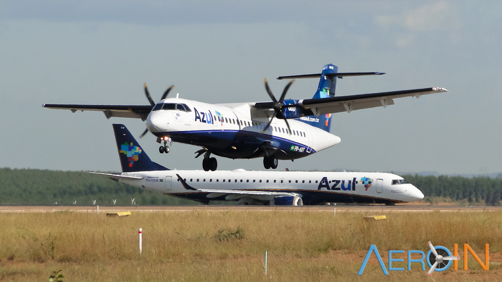 Avião Turboélice ATR 72 Azul