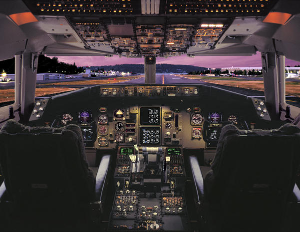 767-cockpit