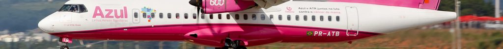 Avião ATR-72 Azul Rosa Câncer de Mama