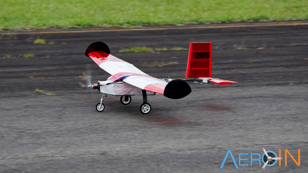 Aeronave da equipe Trem Ki Voa Micro, campeão da classe Mirco.