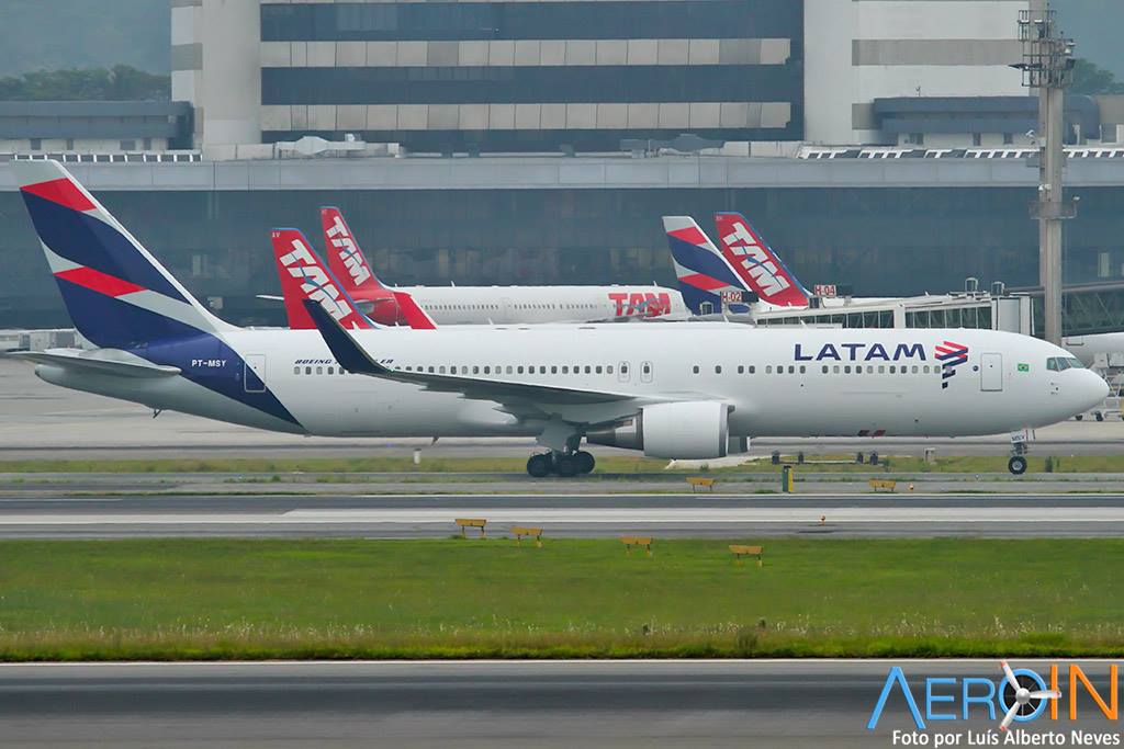Avião Boeing 767-300 LATAM