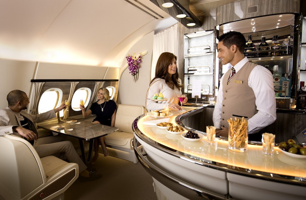 Bar Lounge A380 Emirates