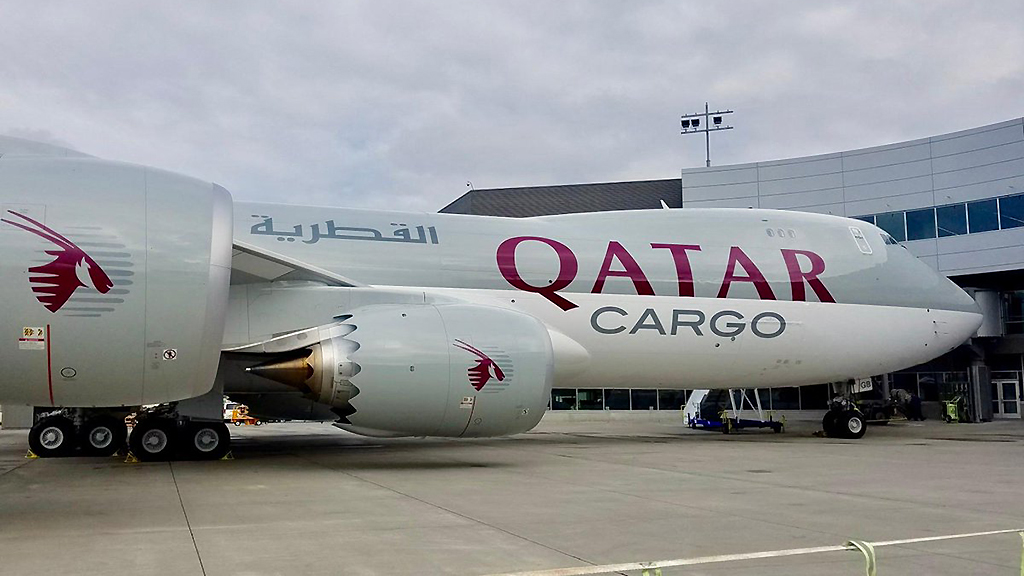 Avião Boeing 747-8F Qatar Cargo