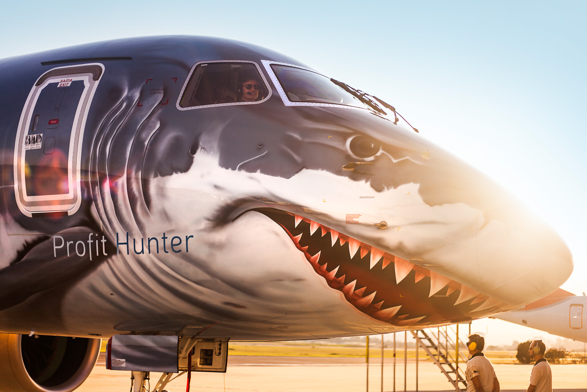 Avião Embraer E190-E2 Shark
