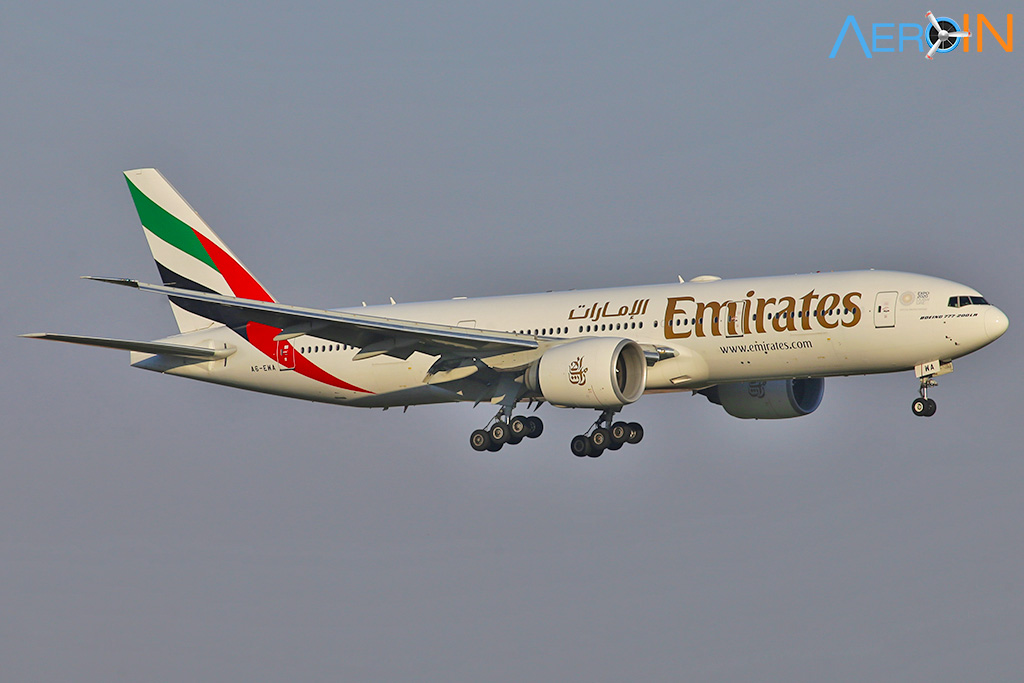 Avião Boeing 777-200 Emirates