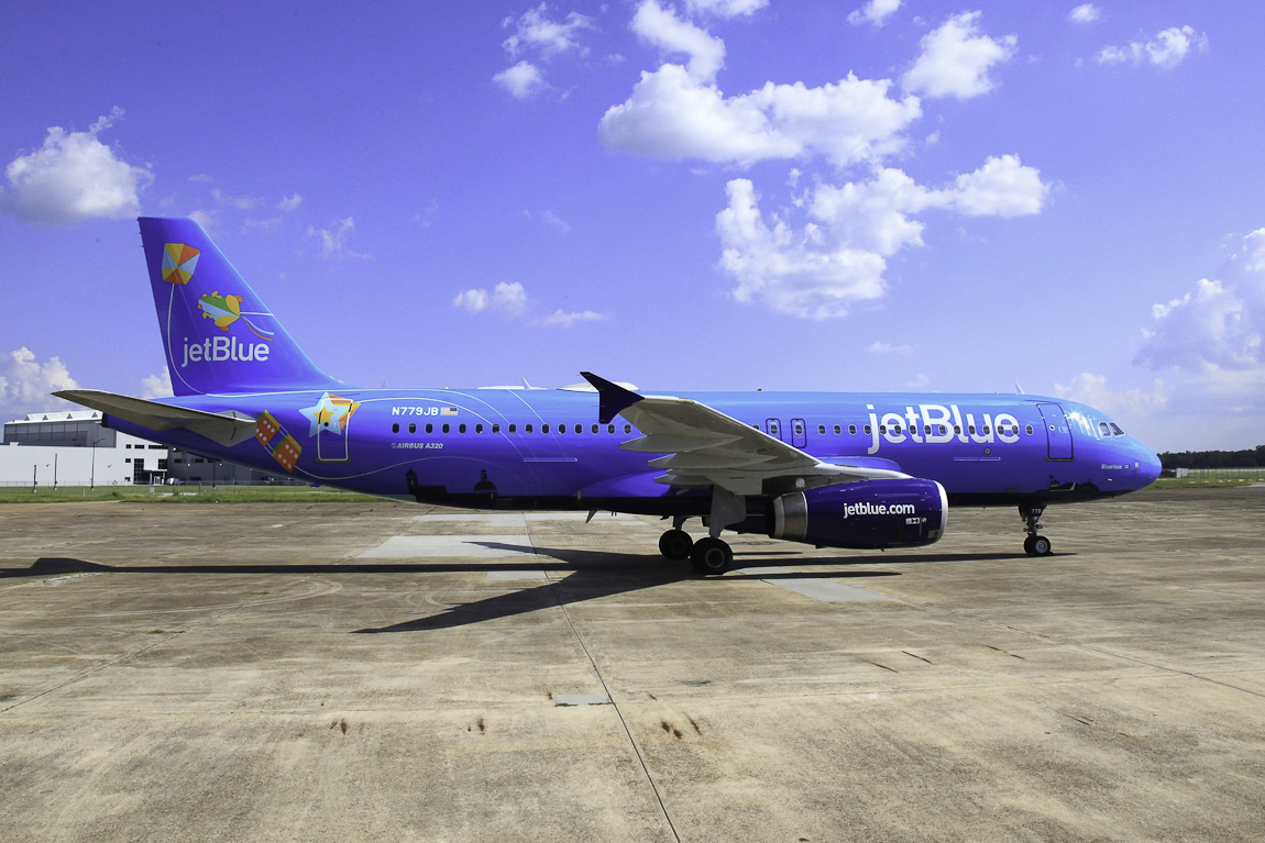 Avião Airbus A320 JetBlue Bluericua