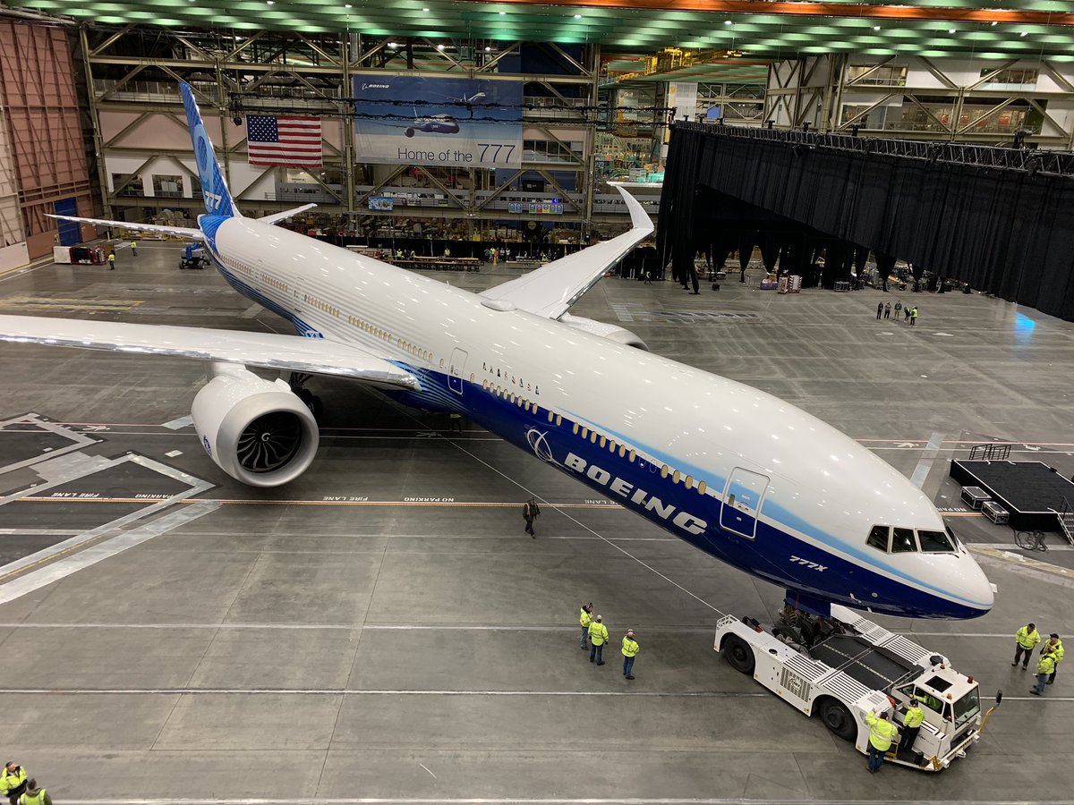 Boeing 777 900