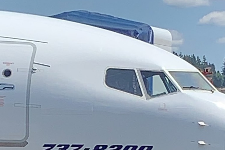 Ryanair 737 MAX 737-8200