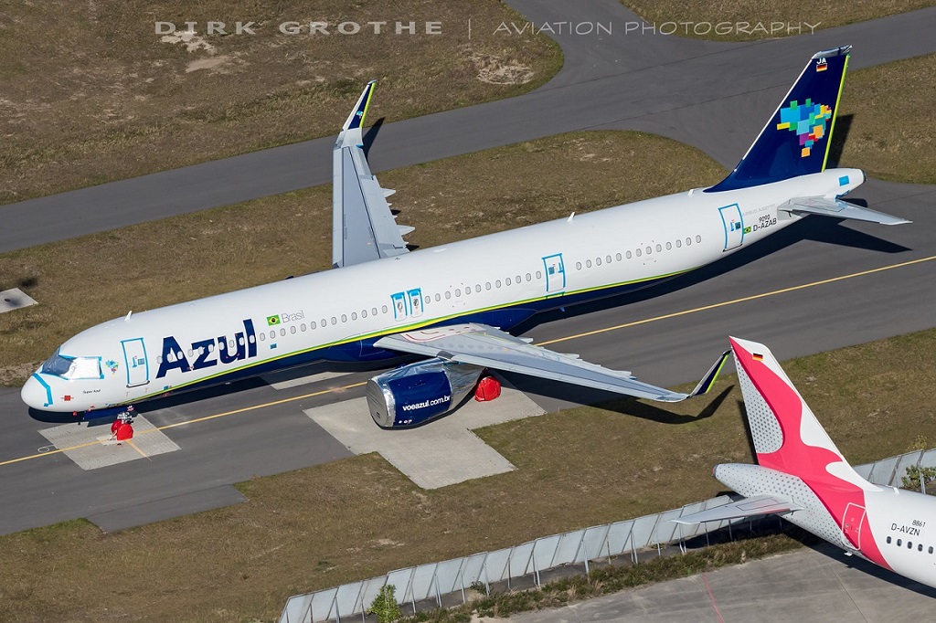 Avião Airbus A321neo Azul