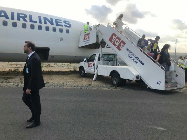 Boeing 737 da Turkish saiu da taxiway ontem a tarde