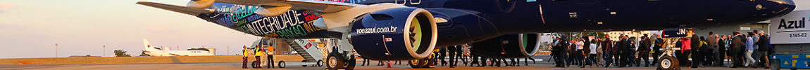Avião Embraer E195 E2 Azul