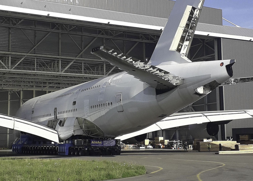 TARMAC Aerosave Primeiro A380 desmontado