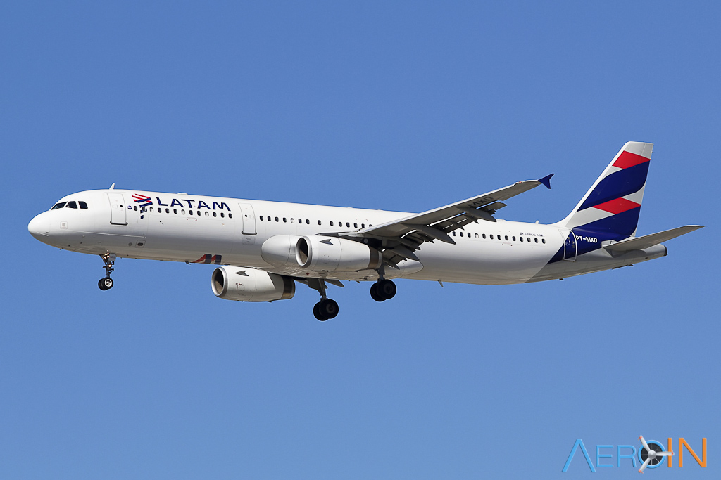 Avião Airbus A321 LATAM Airlines