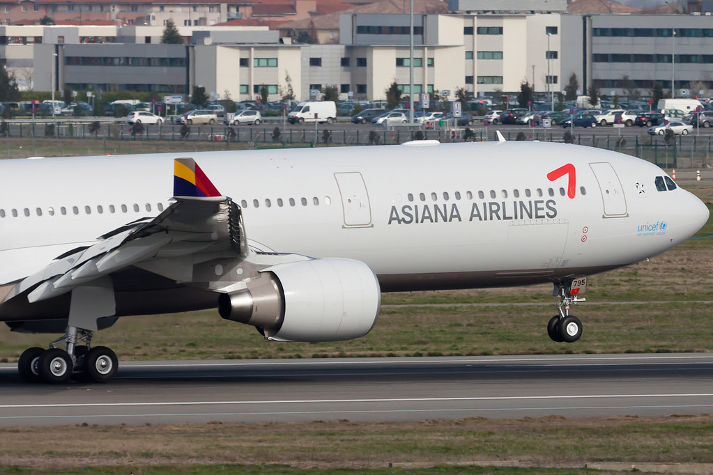 Airbus A330 Asiana sul-coreano