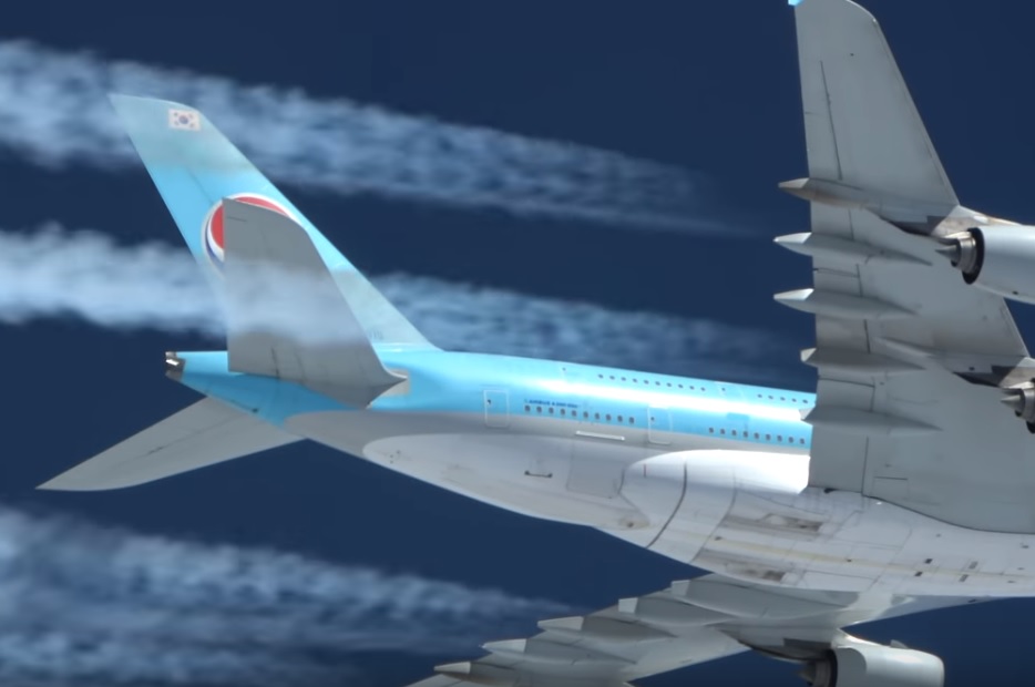 Vídeo Airbus A380 Korean Air Cruzeiro Contrail