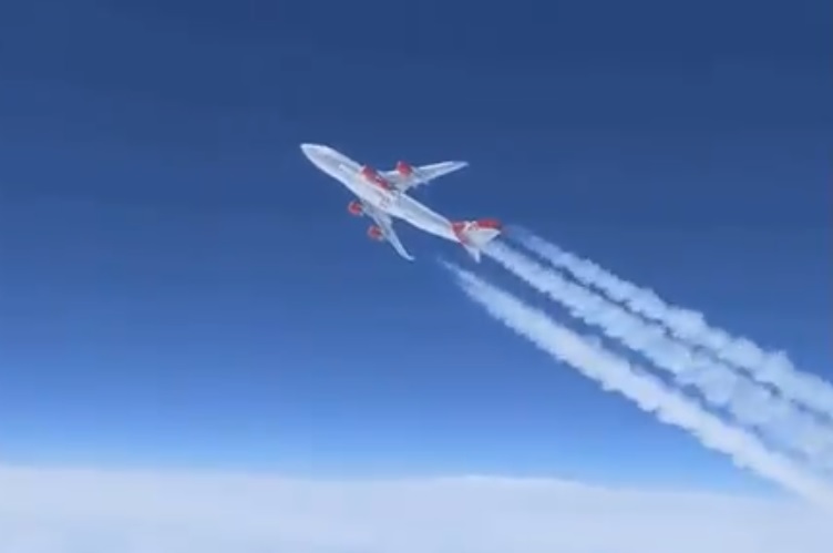 Vídeo Voo Virgin Orbit 747 Teste Lançamento Foguete