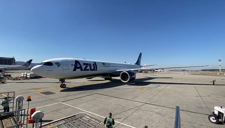 Azul A330neo chegada China GRU Airport