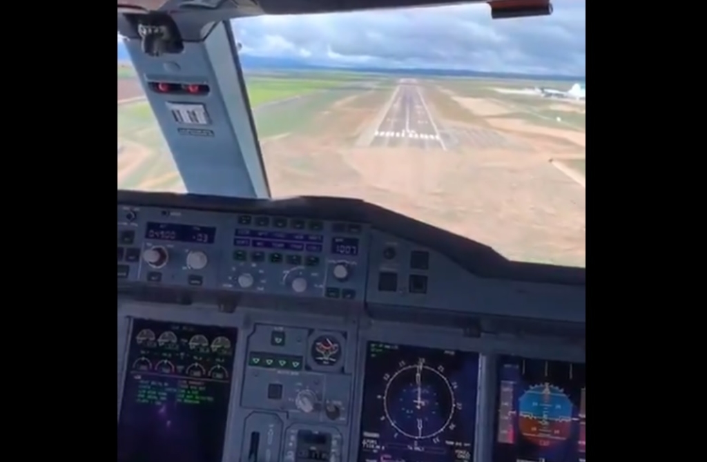 Vídeo cabine A380 Lufthansa pouso Teruel Espanha