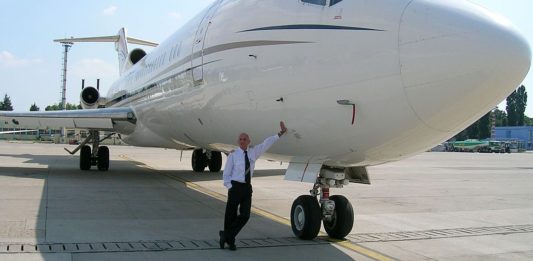 Avião Boeing 727-200 Piloto