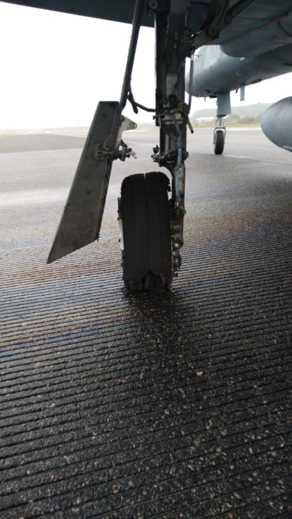 Caça F-5 FAB Força Aérea Roda Destruída Guarulhos GRU Airport