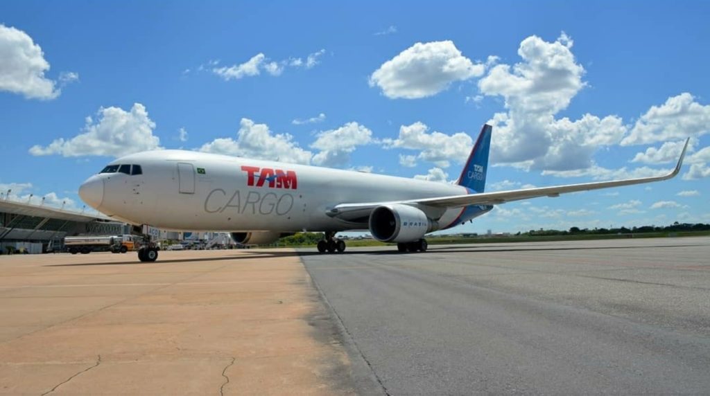 Aeroporto Cuiabá Várzea Grande Marechal Rondon LATAM Tam Cargo 767-300F