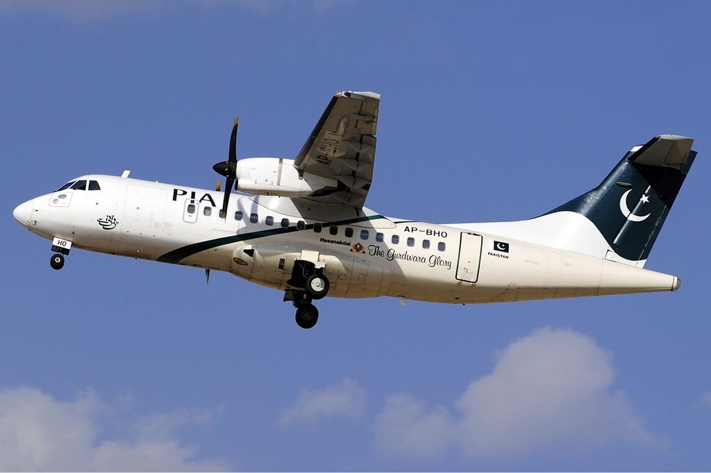 Avião ATR 42-500 PIA Pakistan International Airlines