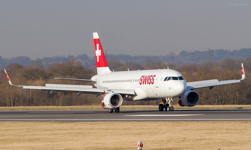 Avião Airbus A320 Swiss