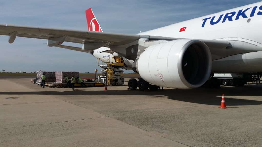 Turkish Airlines A330-200F Voo Carga Respiradores Viracopos