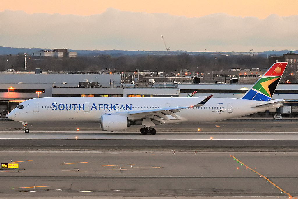 Avião Airbus A350-900 South African Airways SAA