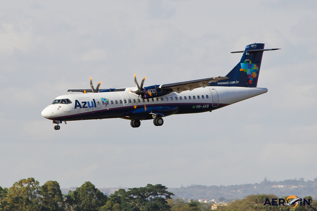 Avião ATR 72 Azul