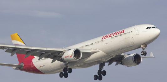Avião Iberia A330