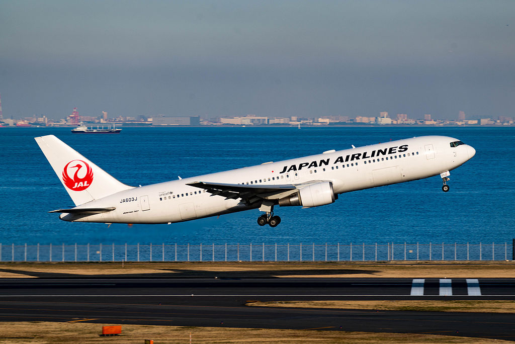 Avião Boeing 767-300 JAL Japan Airlines