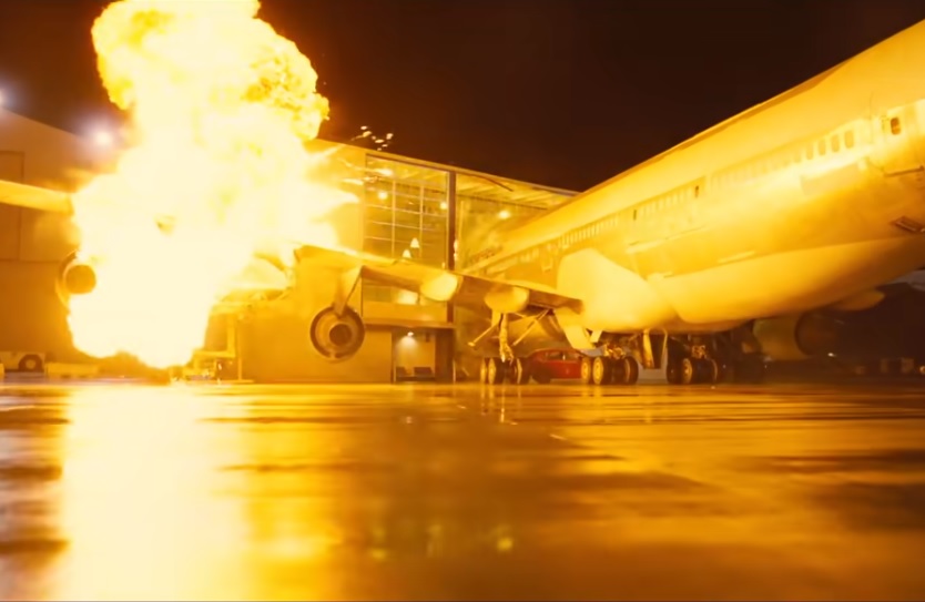 Cena trailer filme Tenet Boeing 747 Varig