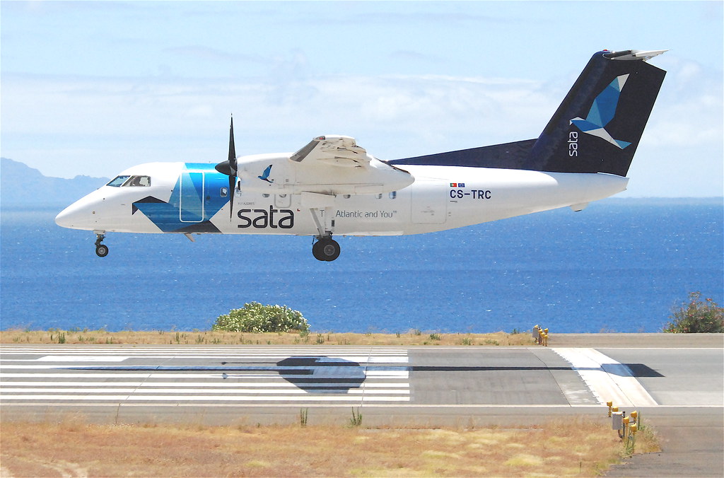 Avião Bombardier Dash 8-200Q SATA Air Açores