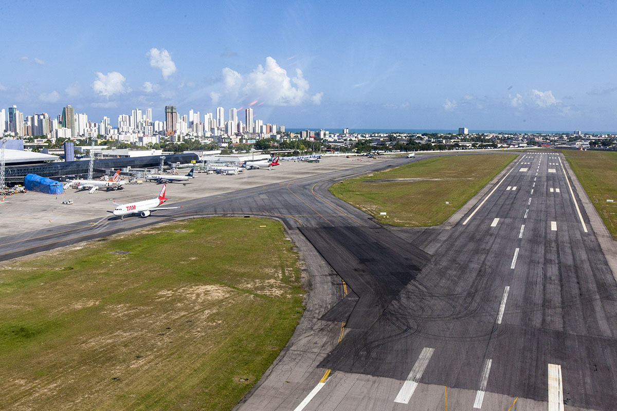 Aeroporto Internacional do Recife (PE) deve bater novamente recorde na movimentação de voos Aeroporto Internacional do Recife (PE) deve bater novamente recorde na movimentação de voos